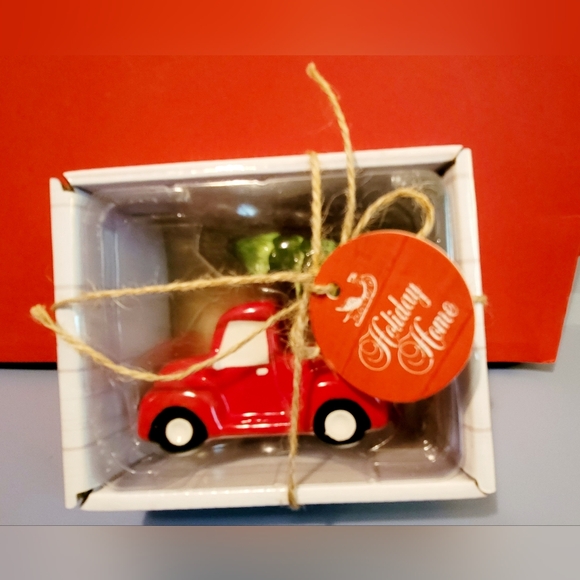 Holiday Home Other - Red Truck With Christmas Tree Salt & Pepper Shakers
